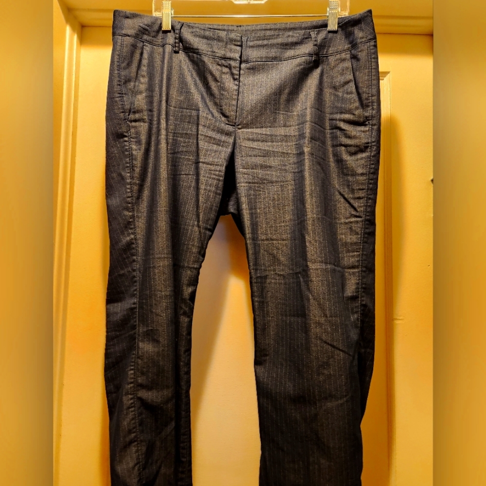 Capri style Womens Dress Pants. Pin stripe. Flare leg.